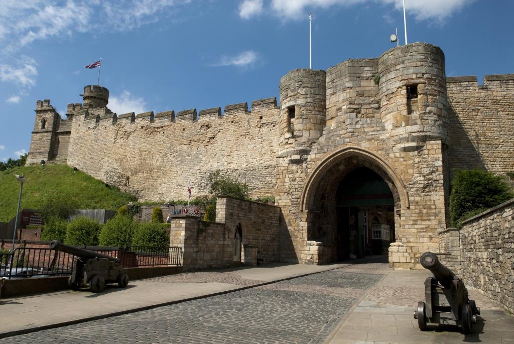 Lincoln-castle.jpg